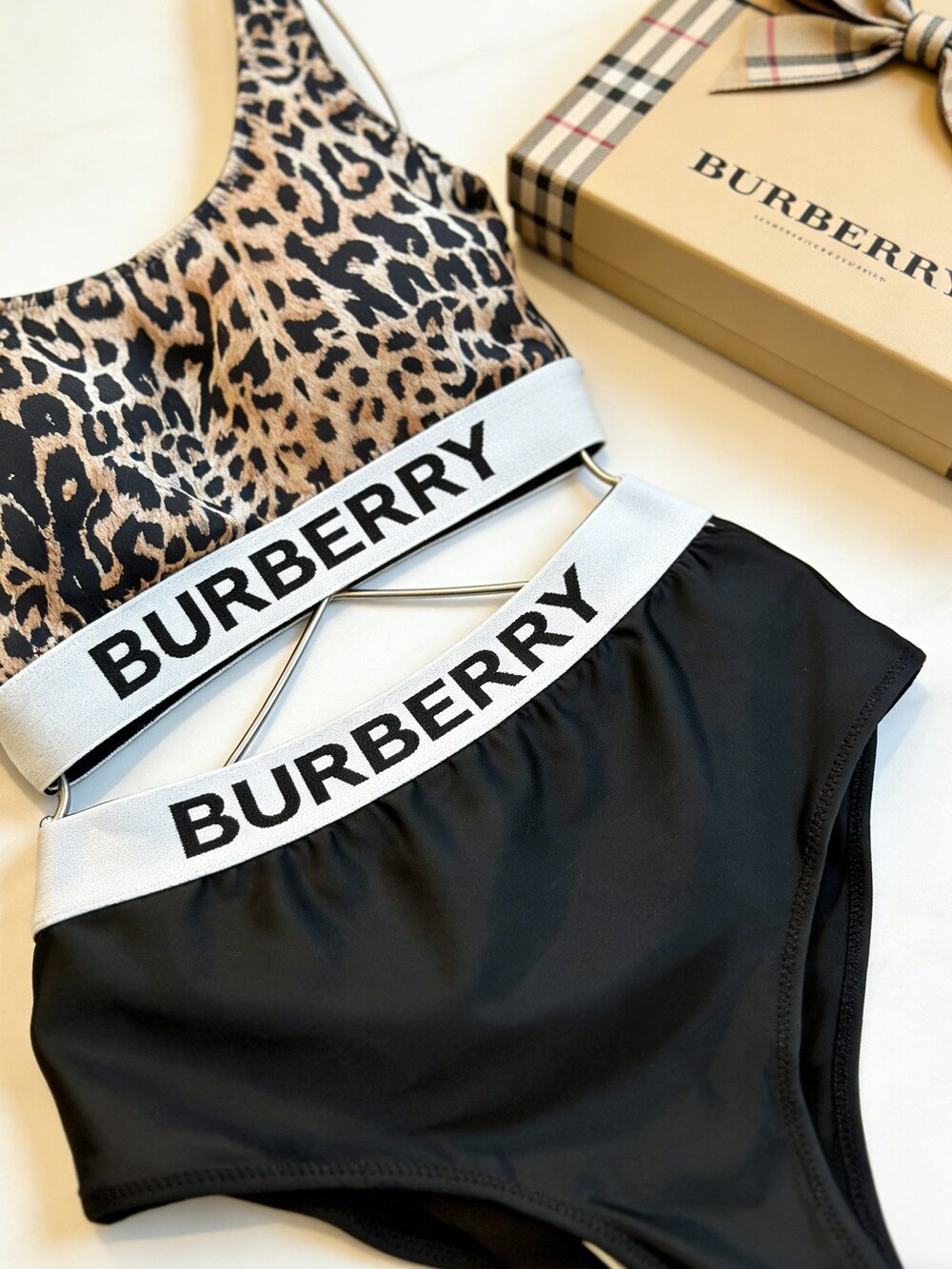 Luxury Leopard Print Bikini Set - Picture 5 of 6